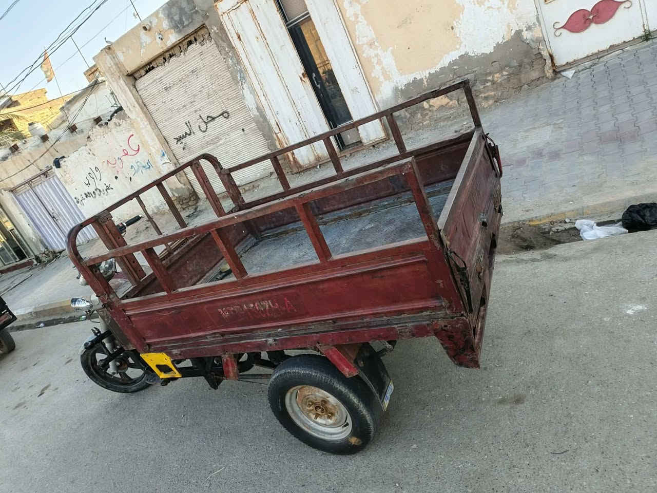 سلام عليكم ستوته للبيع متروكه كلك كلك كلك نضيفه وحلو اسويلك مكاتبه عن السرقه  بيه بس دبلات عوج شراي يخابرني *********** مكاني رميثه
