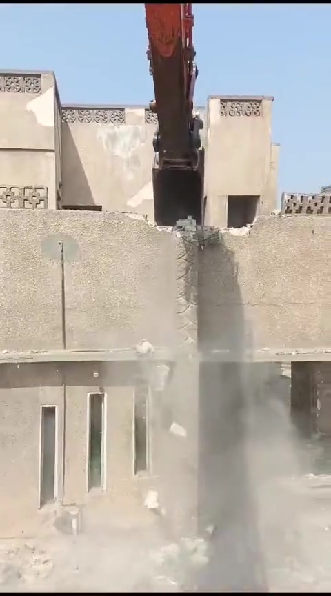 الكتابة
🏗️ حجي مهدي المقاول 🏗️
✅ هدم المنازل القديمة ورفع الأنقاض
✅ حفر السراديب
✅ معالجة التربة الرطبة
✅ فرش الجلمود وحدل الأرضيات
✅ رش الأرضيات بالنفط الأسود
✅ مد الأنابيب لمعالجة الأرضة والرطوبة
🔹 إعادة بناء المنازل والمباني بطرق حديثة ومتطورة
🔹 بالتعاون مع المكاتب الاستشارية والهندسية
🔹 تصميم وتخطيط الخرائط الهندسية
🔹 أعمال المساحة وفرز وتحديد القطع
🔹 إشراف هندسي متكامل
🔹 تنفيذ الواجهات والتغليف والأصباغ العامة
🔹 تنفيذ المنازل والمدارس والمباني المختلفة
📌 تنفيذ الأعمال حسب رغبة الزبون: ▪️ تسليم مفتاح
▪️ إشراف هندسي فقط
▪️ مقاولة بالنسبة
▪️ مقاولة بالمتر
▪️ تنفيذ مراحل محددة من المشروع حسب الطلب
💰 أسعار مناسبة ومنافسة
📞 للتواصل اتصال أو واتساب: ***********
⭐ حجي مهدي المقاول ⭐ ثقة • خبرة • جودة • التزام
الله يوفقكم ويرزقكم، والإعلان مرتب وجاهز للنشر على فيسبوك وواتساب وتيك توك.
