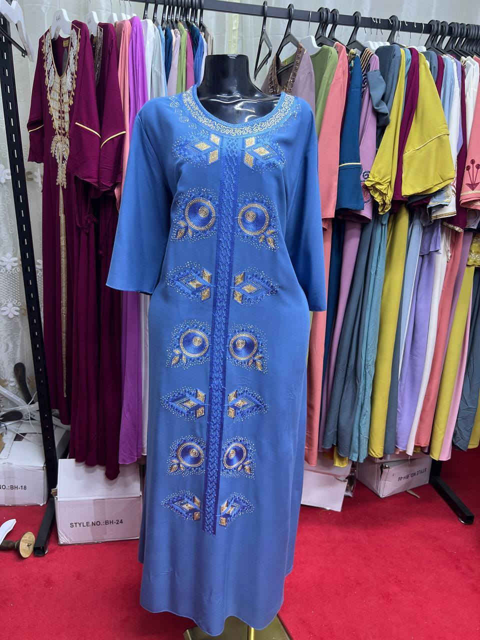 دشداشه كشمير تطريز ستراس خامه درجه اولى 
⚜️سعر الدرزن 85 الف ⚜️
قياس   2XL 3XL 4XL 5XL
عدد اللوان 6 اللوان
اقل طلب درزن


**إذا كنت صاحب هذا الإعلان وتريد حذفه لأي سبب، رجاءا أرسل رسالة إلى الدعم الفني**