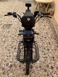 ماطور شحن للبيع الماطور اي نقص مابي البطاريات نضيفة بشرط انطيك  الماطو...