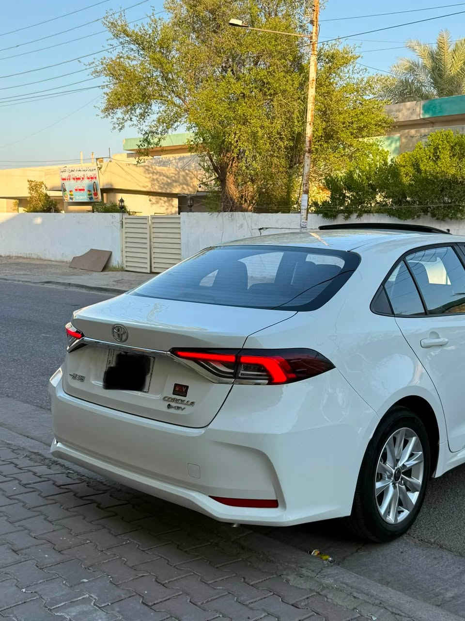 سلام  عليكم 📍⚜️
كورلا موديل 2025  شكل الخليجي 

مواصفات فول معروفه  

رادار 

ماشيه 13 الاف 

سياره جديده بمعنى الكلمه 

كفاله عامه مابيها اي نقص 

رقم بغداد 

ب أسمي تحويل ثاني يوم  

مكاني بغداد/ الكرخ 

رقمي ***********
