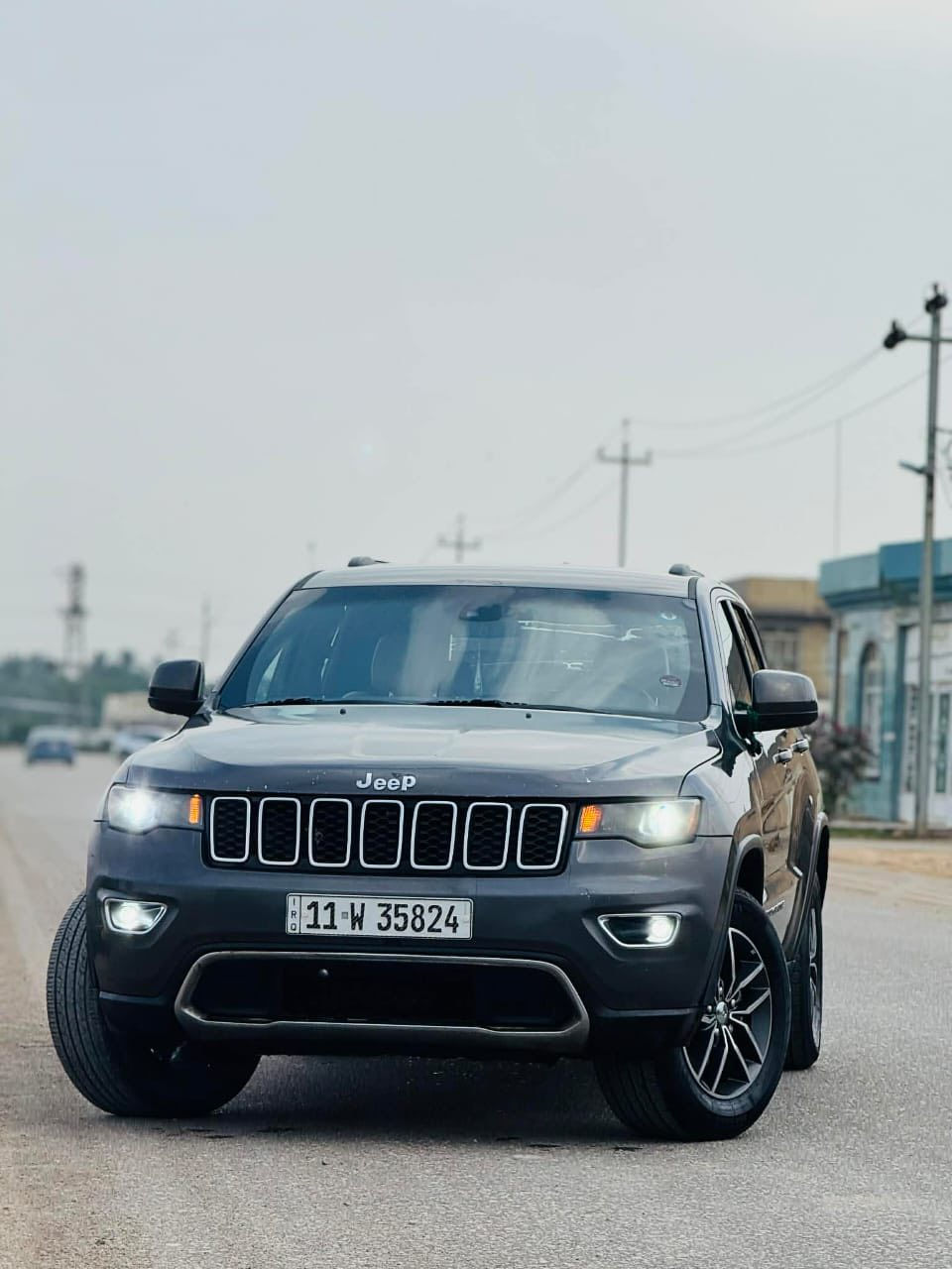 السلام عليكم
جيب موديل 2020 فئه لاريدوو 
حادثها جاملغ وباب وشوي ب بنيد فقط 
الباقي كفاله 
مكينه وكير كامله سياره
رقم بغداد ب اسمي تحويل ثاني يوم 
السعر 188 وبيها مجال بسيط 
مكاني بابل
+964 773 534 9460
