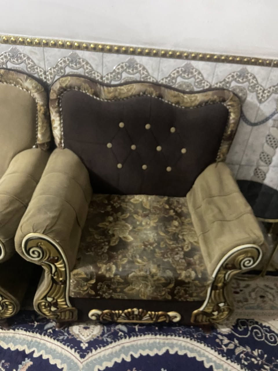 مرحبا تخم ملكي للبيع مكون من اسكملي نفر واحد عدد 2وام ثلاث نفرات 2وأم  نفرين عدد1 التخم جديد ونضيف ومرتب بس يرلادله كم تعديلات وترتيبات سعر 350 وبي مجال  اي استفسار خاص


**إذا كنت صاحب هذا الإعلان وتريد حذفه لأي سبب، رجاءا أرسل رسالة إلى الدعم الفني**