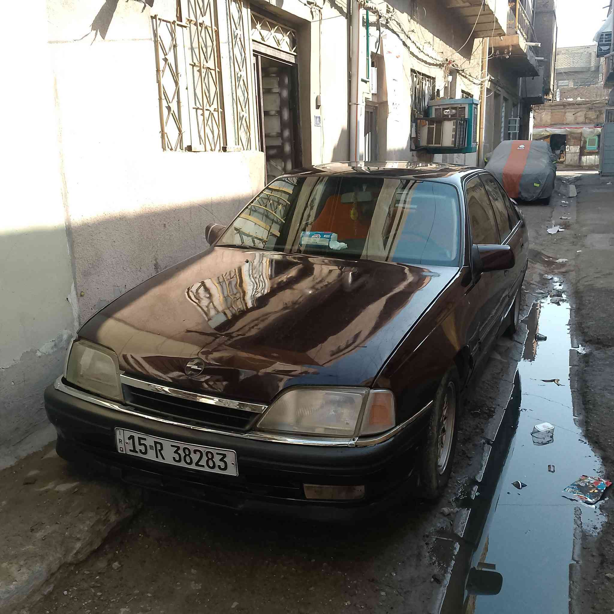 السلام عليكم للبيع اوبل اوميكا اللون اسود باذنجاني موديل 92 سنويه لحد 2030 رقم انبار دولي انكليزي تحويل ثاني يوم تقريبا مصبوغه عام نظيفه السياره محرك كير دواخلها جديد كله بس عندي السياره تخربط من اشغل السياره تكون تخربط شوي بس تمشي ما اعرف اسويها وين ما جان تطلع بيها محافظات السعر 30 ورقه مكان السياره: بغداد شارع حيفا رقم التلفون: *********** واتساب
