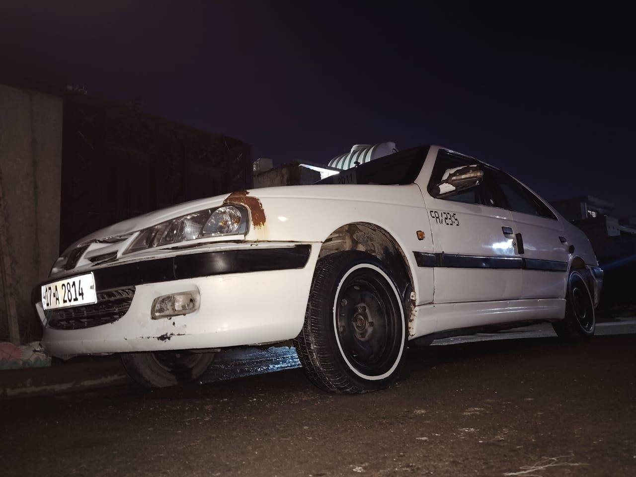 السلام عليكم 
بيجو بارص خصوصي  موديل 2011
مكينة كير خير من الله مكفولات
كهربائيات كلهة شغالة
باور سلف باتري دينمو كلة فول
حدادية صدر 60%
تخم تاير خط ابيض
سيارة متعوب عليهة وكدام عينك 
تراي وين ماتريد
رقم انكليزي الجديد قادسية
سنوية لل2028 تحويل بكل المحافظات 
السيارة باسمي تحويل شوكت ما يعجبك
مكان السيارة بغداد قرب بسماية
مكينة كير سلف فرنسي
السعر (34$)بيهة مجال بسيط 
رقم الهاتف ***********
