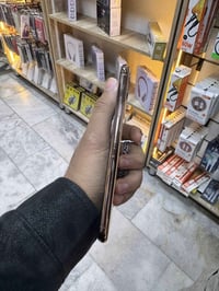 ايفون ١١ برو ماكس جهاز بلادي وضع شركه ذاكره ٦٤ بطاريه ٧٧ما بي آي صرف ج...