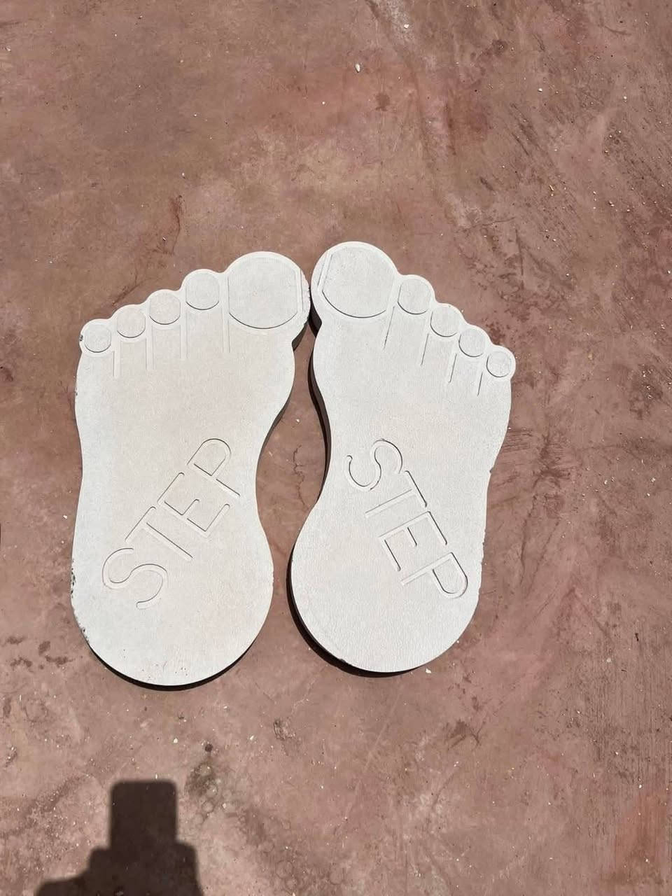 يوجد تنضيف حدائق وزرع الثيل الورد وأشجار الحمضيات ديكور  ***********
