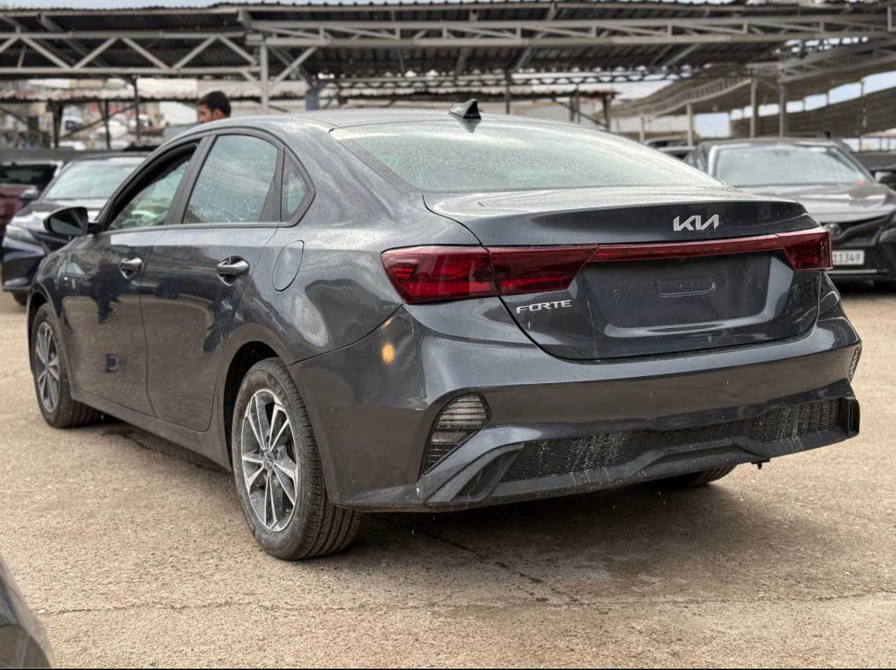 سلام عليكم ورحمة الله وبركاته 
KIA FORTE 2024 
جملغ و قباغ صندوق صبغ 
بدون دواخل و شاصي 
بدون ايرباك 
محرك 2.0L(4V) 
بدون رقم ترقيم شمال 
موصفات LX
شاشة 
كاميرا رواية خلفية 
تحكم ستيرن 
تحديد سرعة 
صندوق شفت 
ويل كروم 
رادار خلفي 
رادار امامي 
سعر 138$ و بيها مجال 
*********** أربيل, العراق
