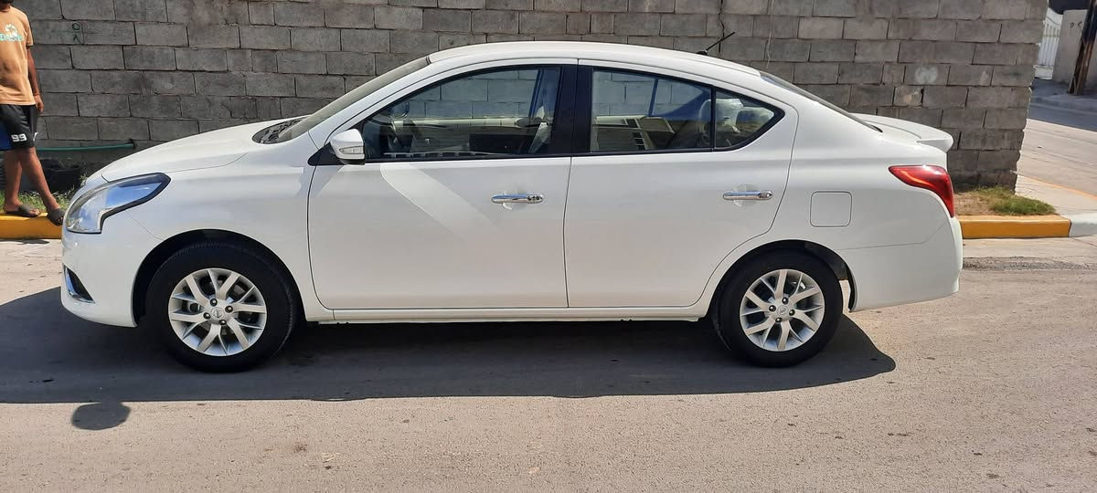 سلام عليكم نيسان سني 2025
السياره ماشيه 9 الف مكفوله كفاله عامه بسمي السياره 
السعر 130 مكاني بغداد الشرطه الخامسه 
***********
