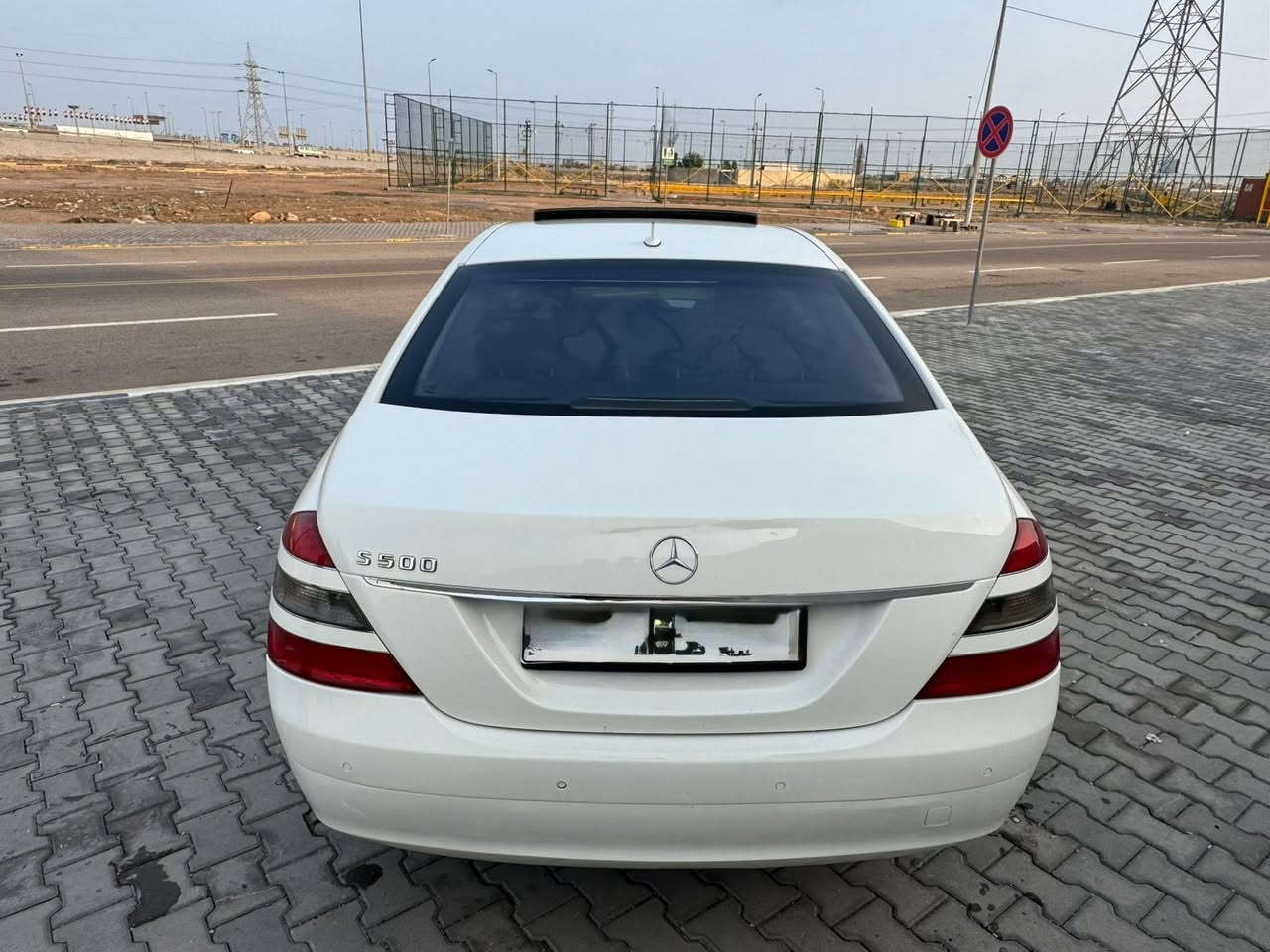 يالله
#ادوات_ادوات 
السلام عليكم مارسدسS500 2007 وارد ياباني فول موصفات ( ادوات ادوات) كفاله كص وسرقه عشائر الف ما تصرف جاهزه 
المكان/البصره 
الرقم /***********
السعر 90$
