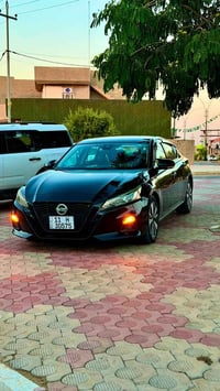 التيما • نيسان التيما • 2019 • لون اسود • SL فول • سيارة بصمة • رادار ...