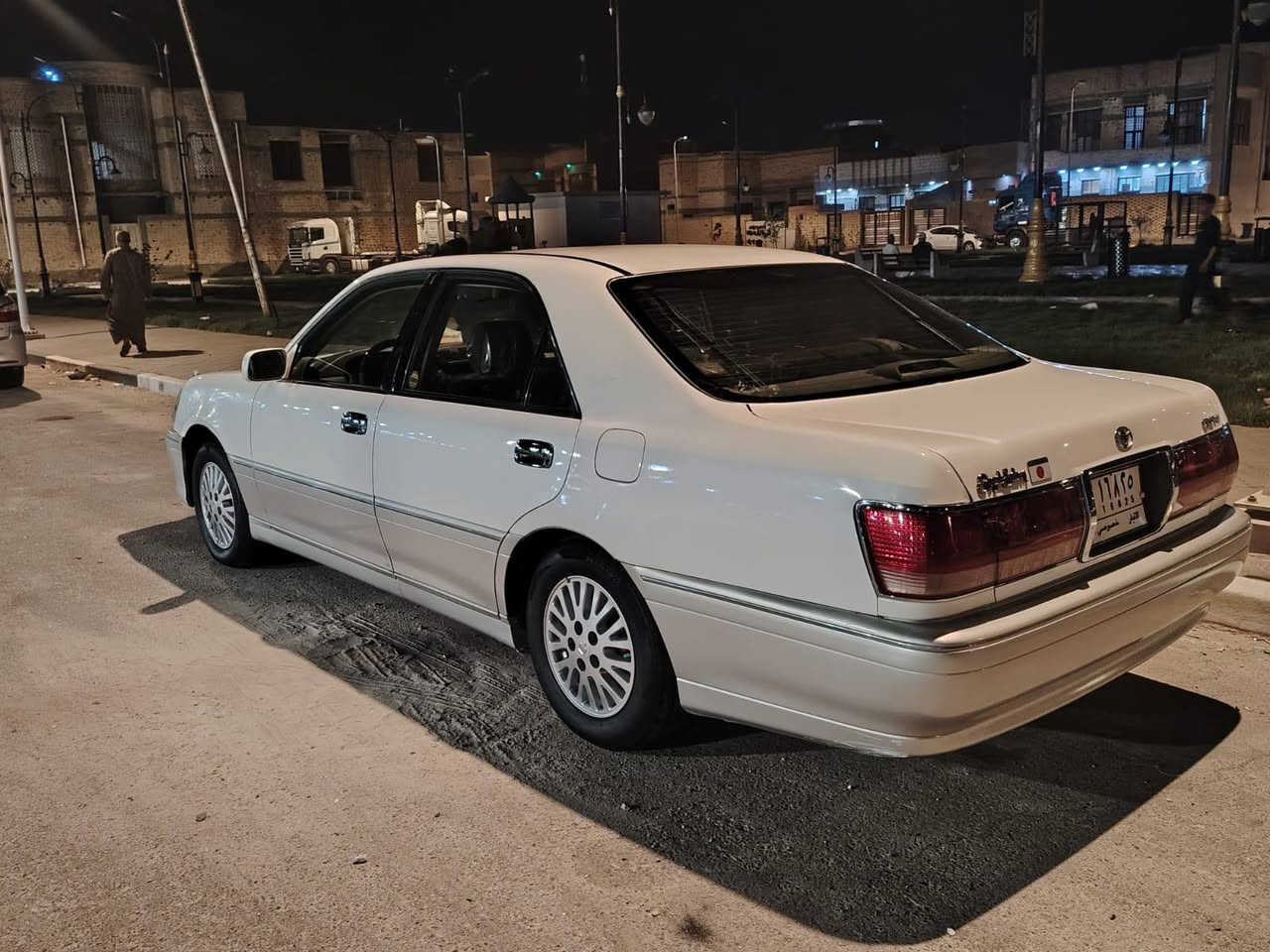 سلام عليكم 
جنون البيع 
كص قماره فقـط. لباقي كفالة. 
مكان زبير 
***********
