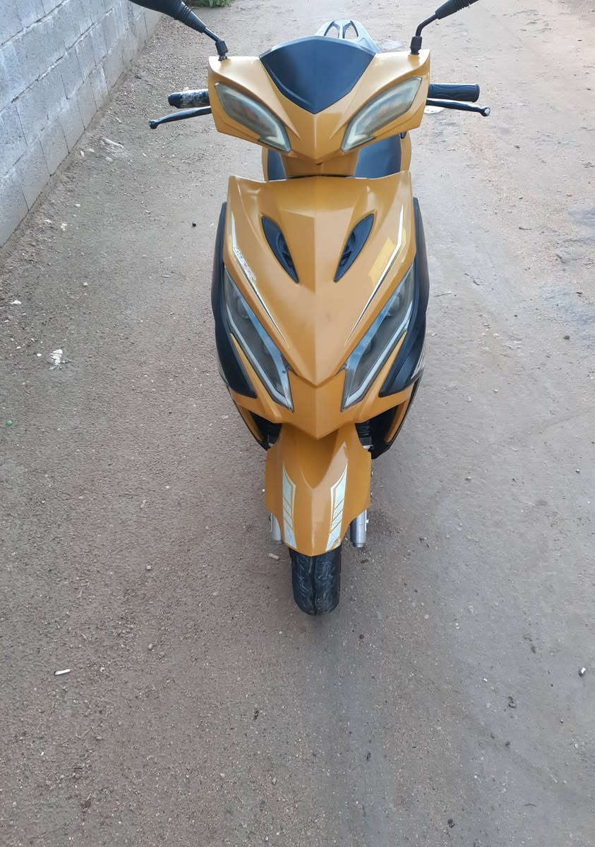 من رخصة الادمن
دراجة سكنس ٢١ للبيع 
شغالة وجاهزة محرك نشاط تمام
دبلين كشر بلادي بريكات تختم تاير 
دراجة حلوه ونضيفة السعر 550 وبي 
مجال للشراي للاستفسار الاتصال 
***********
