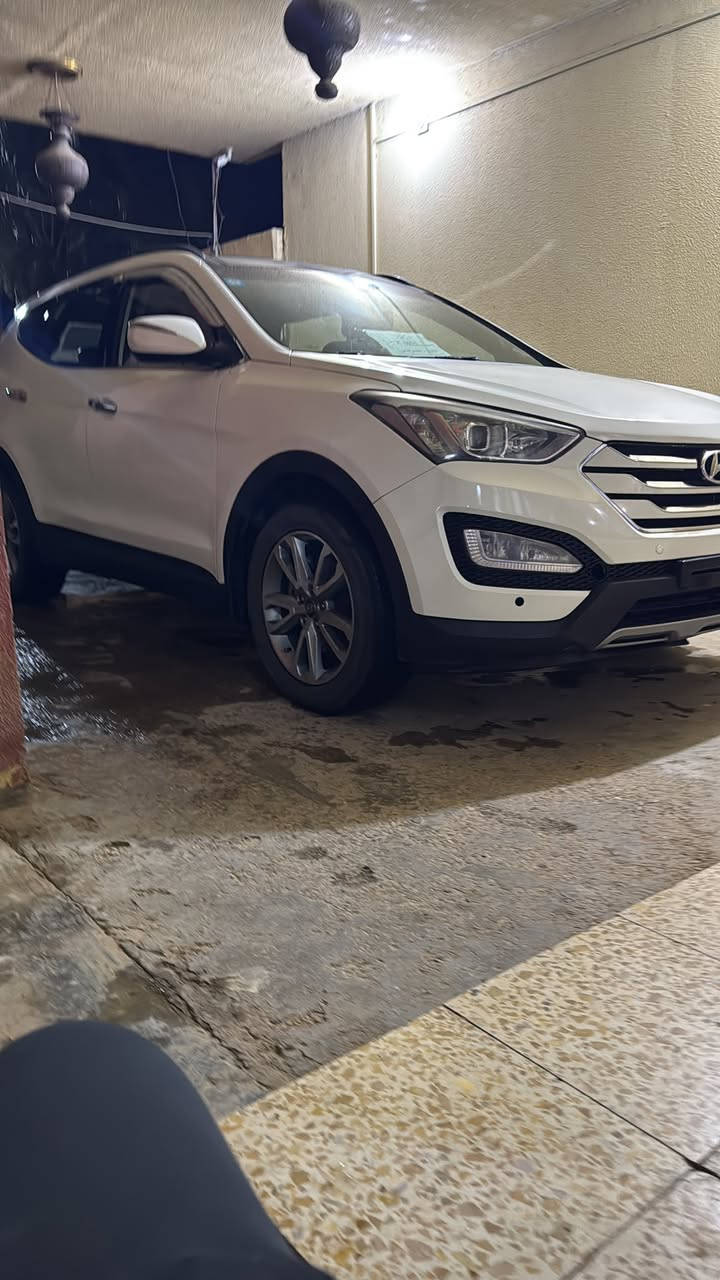 سلام عليكم مكلف بالنشر                                               سنتافي موديل2013 وارد خليجي فول مواصفات دفع رباعي 7راكب تشغيل بصمه مري شفط محرك 6سلندر دوش للبيع او المراوس شعندك نزل 
للاستفسار الاتصال على الرقم ‭0781 313 0098‬
