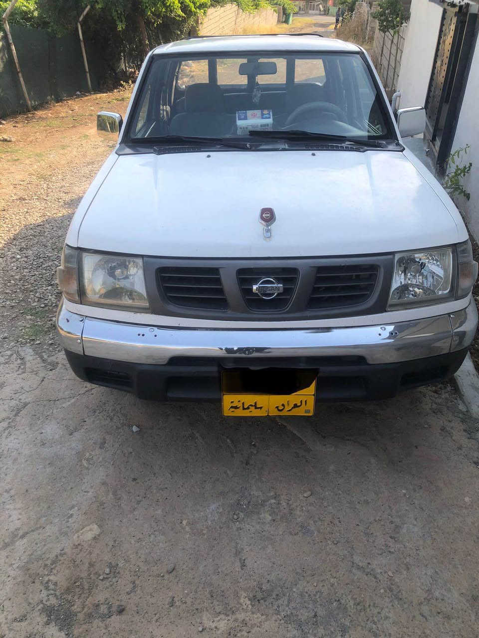 نیسان پیکاب ٢٠٠٢ رەقەم سلێمانی
گێڕ و مەکینە و ئەکسل و تەحویل بەشەرت
سەنەوی تا مانگی ١٢ تازەیە 
پێش و دوای کەپسە 
بۆیاخی هەیە سەقفەکەی شت کەوتووە بەسەریا بۆیاخکراوەتەوە بەس دەعمی نیە بە شەرت 
دەبڵ گێچ هەموو گیانی مەزبووت ماڵی دۆستە
پارەی ئارمێکیش نیە تکایە موشتەری نیت سەرمان مەئێشێنە
نرخی ٦٥ گەڵاو کەمێک معامەلە
*********** السليمانية, العراق
