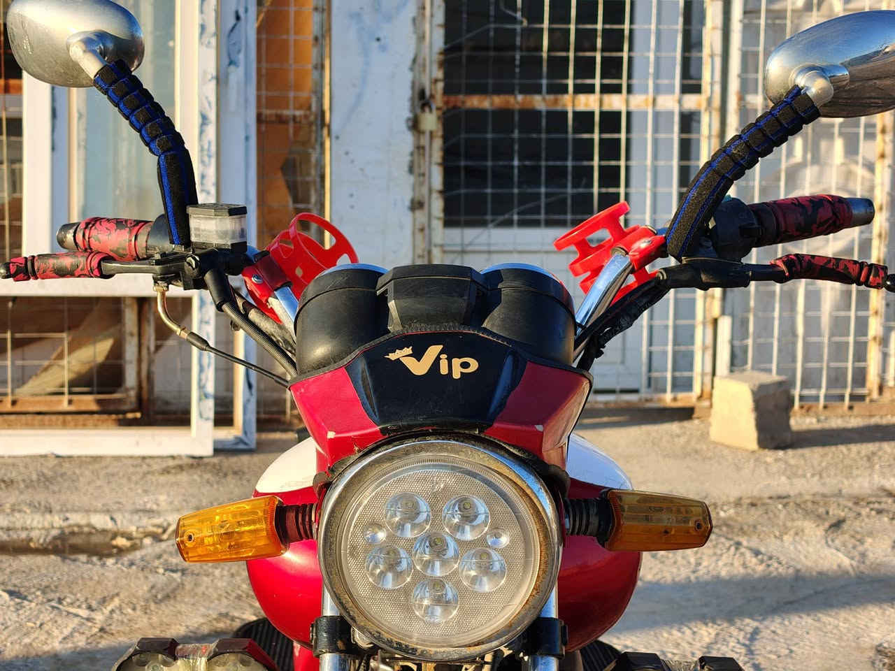 السلام عليكم موطور هيوشة كلاسك للبيع موطور نضيف مثل ما موضح بل صور محرك لك خير من الله موديل 2021 الستفسار النتصال ع /***********
