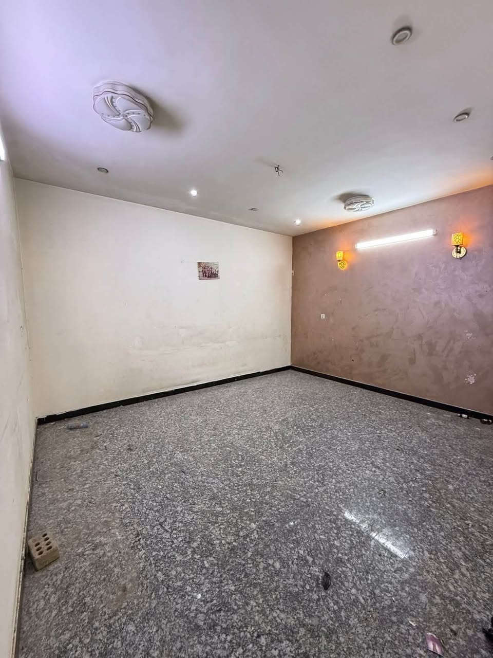 🏡 للإيجار في السيدية – فرصة مميزة للعوائل 🏡
✨ مشتمل طابق أرضي
📐 المساحة: 120 متر مربع

🔹 يتكون من:
• غرفتي نوم
• صالة مريحة
• مطبخ
• حمام وخدمات

✅ موقع مناسب وهادئ
✅ جاهز للسكن مباشرة

📍 مكتب قمر للوساطة العقارية
العنوان: مدخل شارع الآمن
نوفر لكم جميع عروض الإيجارات في مختلف مربعات السيدية، مع خيارات تناسب جميع الميزانيات.

📞 للاستفسار والحجز:
***********
📲 متوفر واتساب

سارع بالحجز قبل نفاد الفرصة!
