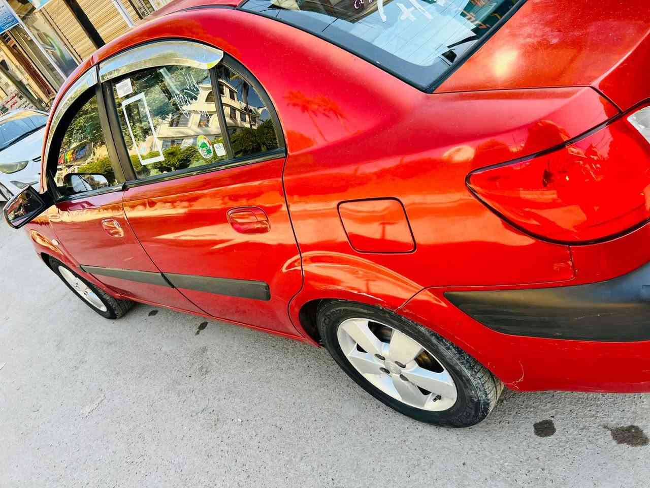 كيا برايد 2008 خليجي
داخل جلد 
تحكمات ستيرن جهتين
كشنات تدفئه شغال
تبريد قبل 3 ايام منضومه كامله كمبريسر وغاز وراديتر
محرك 1600 دوش 
تخم تاير جديد 
صدر امامي خلفي جديد الامامي حاليا عوزه شمعات سعرهن 15 الف
عليه غرامات 400 الف اني ادفعه
سعر ب(75) وبيه مجال بسيط سياره تشغل وكبل للشارع مال شغل
(***********)
