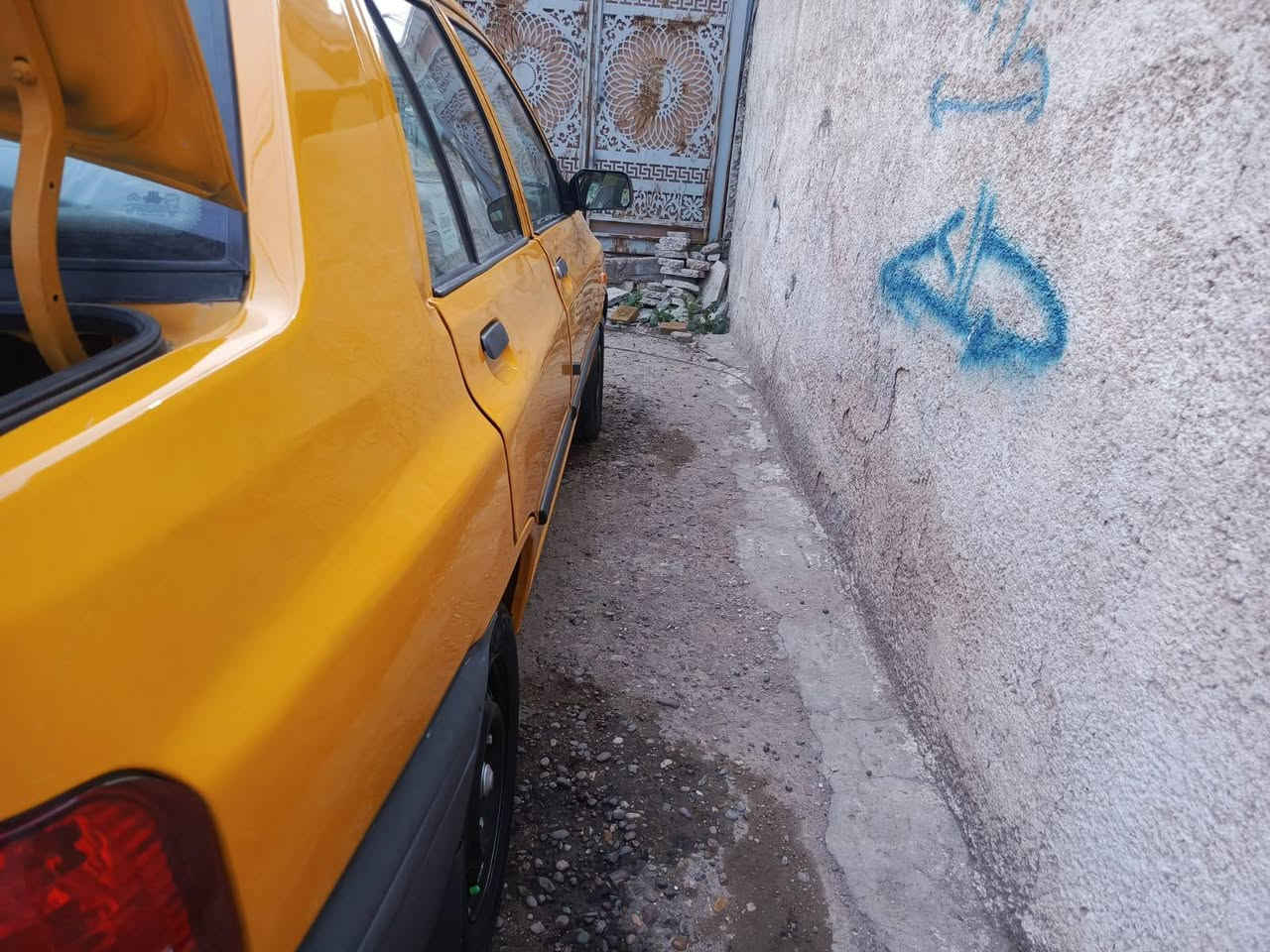 سايبة ٢٠١٨ مصفره هيئه وغرامات
ما مشتغله تكسي مكفوله من كلشي 
سعر ٥٠ 
مكان بغداد حي العامل قرب بنزيخانه 
للاستفسار اتصال على الرقم 
***********
