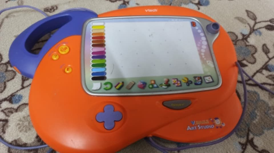 اتاري اطفال لعب تخبل السعر 15الف عنوان موصل الايسر للتواصل خاص يتوفر خدمة توصيل 
@من رخصة الإدمان 🌹


**إذا كنت صاحب هذا الإعلان وتريد حذفه لأي سبب، رجاءا أرسل رسالة إلى الدعم الفني**