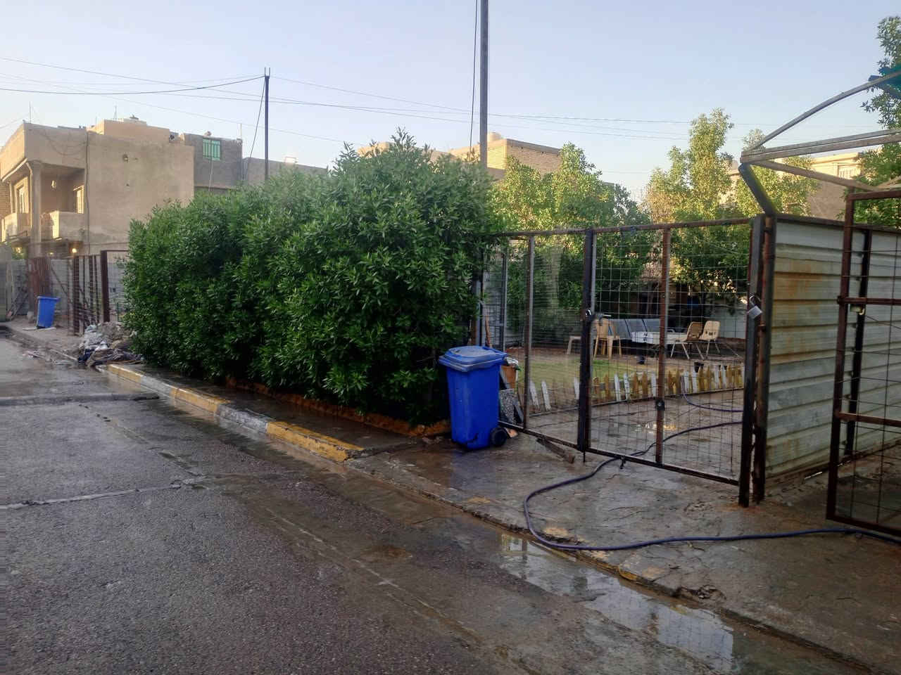السلام عليكم  قطع63متر قطع  ابيعلك كاع مقابيل تشجير 
حتى لا تعبك وتعبني القطع 63من اصل 150متر ابيعلك كاع الن البيت مقبل على تفليش انتفق معاك ابيعلك كاع مساحه 63
واجهه 3امتار و15سم 
في نزال 20متر استفسار تصال على رقم ***********
محله 875زقاق 55 شهداء البياع 
موقع كلش حلو مقابيلك تشجير شارع تبليط عرض شارع 10متر
