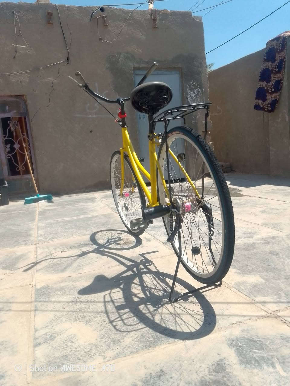 السلام عليكم باسكل للبيع حجم 26 باسكل جاهز ما ما عازه برغي كبل للشارع مكفول دايرات جدد لشه ما ملحومه بلاديه الباسكل كل شي معازه باسكل مصبوغ جماليه لسعر50 ابي مجال حك الجايه بيع مستعجل///‏‪***********‬‏///
