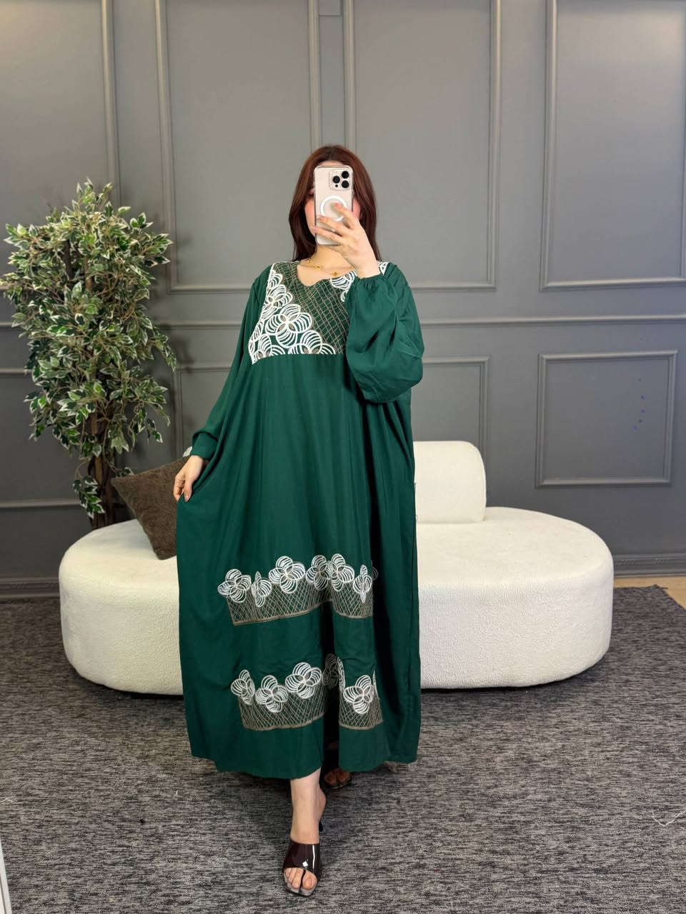 دشداشة نسائي

خامة كشمير صناعة مصري تطريز  

   فري سايز لحد ١٠٠ كيلو

الدرزن 85 الف
سعر القطعه مفرد 10 الف

توصيل جميع المحافظات 5 الف


**إذا كنت صاحب هذا الإعلان وتريد حذفه لأي سبب، رجاءا أرسل رسالة إلى الدعم الفني**