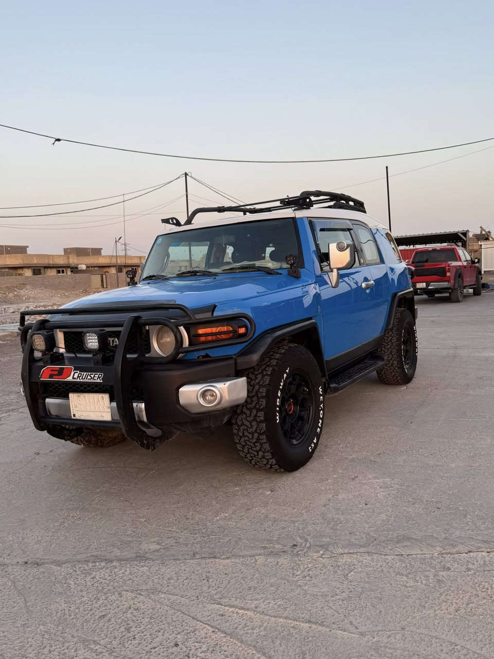 السلام عليكم تويوتا اف جي 2007 وارد امريكي كلين تايتل السياره بدون صبغ بيه بارد فقط 
السياره مكينتها بلاديه وماملعوب بيها 
ومسويلها ادامه كامله 
منضومه تبريد جديده 
وحداديه جديده 
غرفتها نضيفه 
وعليها اضافات حلوه 
ماشيه 200 الف 
رقم بغداد بأسمي ثاني يوم تحويل 
مكانها بغداد الكرخ 
***********
للاستفسار 
سعرها 158 وبيها مجال 
اتصل عليه وتدلل
