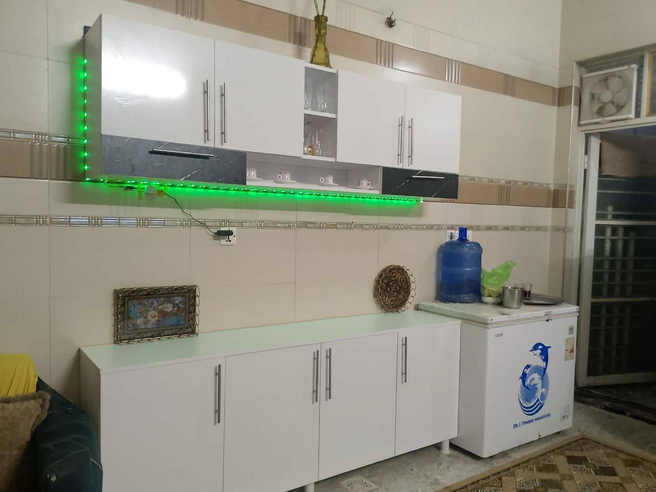 تفليش الاسعار كاونترات مودرن  خشب تركي ثقيل مطلي بمواد عازله للحراره والرطوبه يعني اخذه وانت مطمن
تخفيض على المترين لحكووعليه  🚨🚨🚨🚨🚨

🚨المترين ارضي وملحق  والسنك متر و20مرمر #السعر285فقط
باقي الموديلات  والقياسات  هم متوفره راسلونه خاص  وتدللون انجاوبكم على كل الاستفسارات 
#كاونترات
#تخفيضات
#عروض
#متابعين
سنك وملحق حسب الصوره قياس مترين السعر ٢٥٠


**إذا كنت صاحب هذا الإعلان وتريد حذفه لأي سبب، رجاءا أرسل رسالة إلى الدعم الفني**