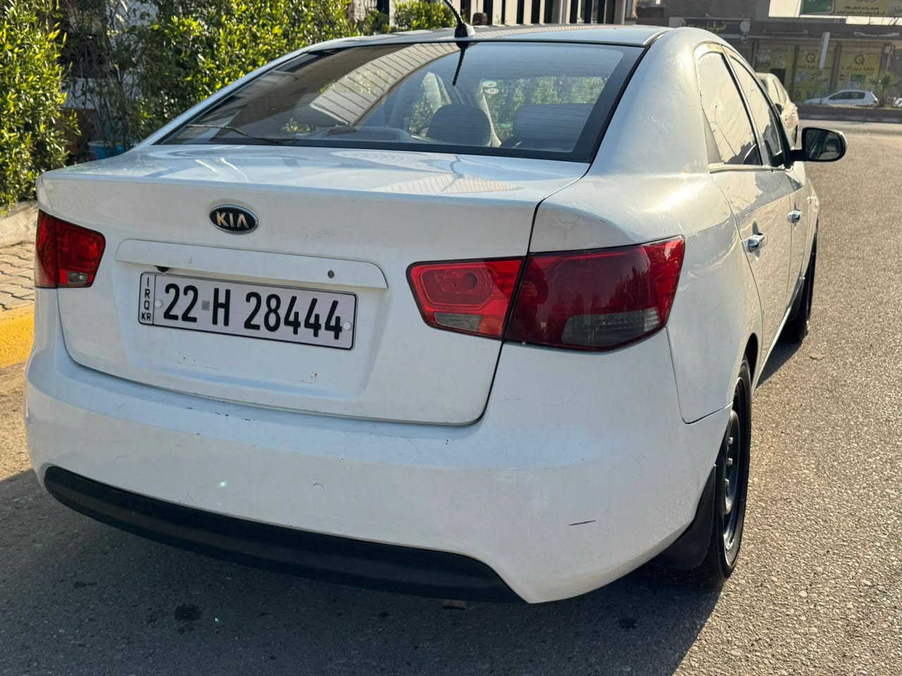 ((( للبيع فقط )))
سيراتو 2012 
بجم كبس 
ضررها صندوق وجاملغ وبابين جهة سكن
بدون دواخل
تبريد تدفئة شغال
رقم اربيل جديد
باتري جديد
سنوية لحد 27 
بطاقة بانزين
بأسمي
شاشة 
محرك وكير بدون عيب
بدون صرف وبدون بخار

السعر 97
مكانها كركوك
*********** كركوك, العراق
