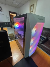 للبيع PC Gaming بحالة ممتازة جداً (نظافة 100%)  المواصفات: • المعالج: ...