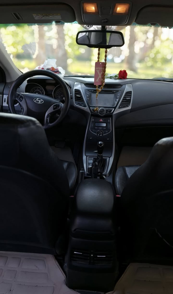 افانتي  2015,  بابل  ، خليجي  1600، مال بيت ،داخل جلد  , تبريد مكينه  كير فول، ضررها بالسونار ...
سعر 99 وبيها مجال  
مكان بابل 
***********
