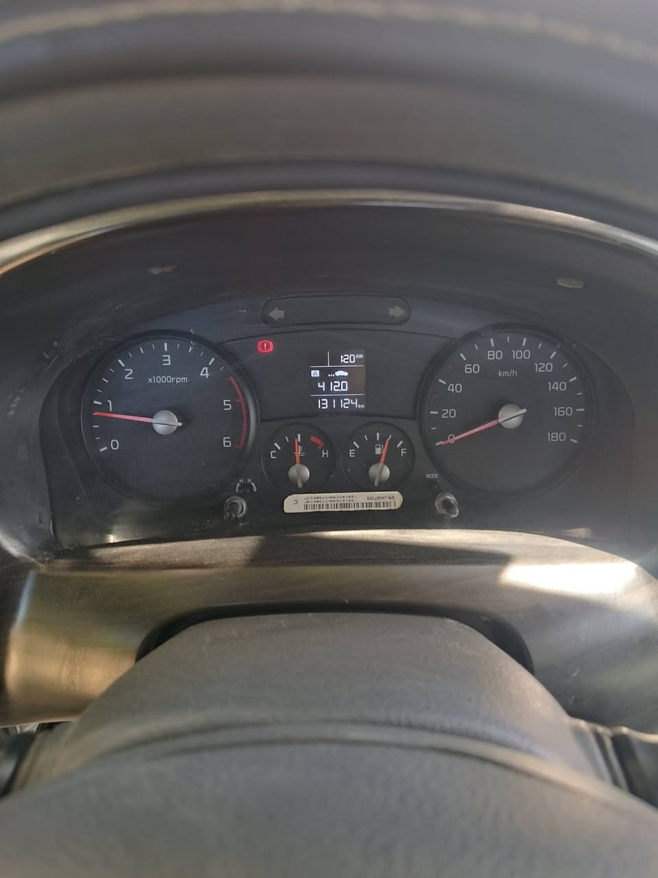 ياالله سلام عليكم كيه للبيع موديل 18سياره كارتون شرط سبرات شركه مانازله محرك على وظع شركة مامفتوح سنويه وارقام نكليزي صار يومين من حولته بئسمي تدفئة وتبريد سياره ماشيه 130الف وباقي تفاصيل الاتصال *********** مكاني شاميه
