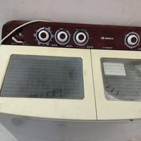 غساله نضيفه كلش للبيع حجم كبير بسعر 100الف اتصال 07737449947