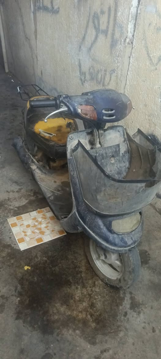 للبيع المنغولي طلع بيها صوت وبقت ع وضعها شغاله
البطه طافيه ماعرف شنو بيها قيم واخذ مكاني كربلاء حس النصر ***********
