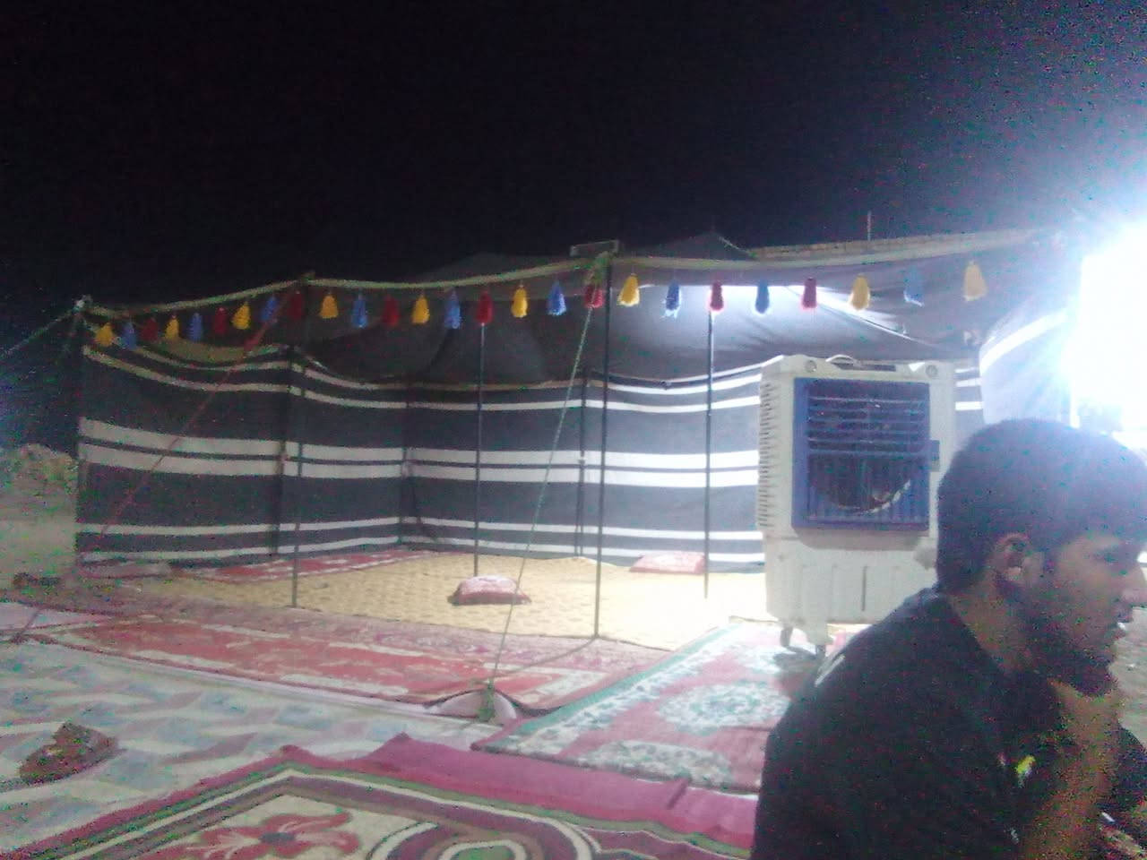 سلام عليكم خيمه البيع 6*4 سعر 450 وبيه مجال بصيط
***********
