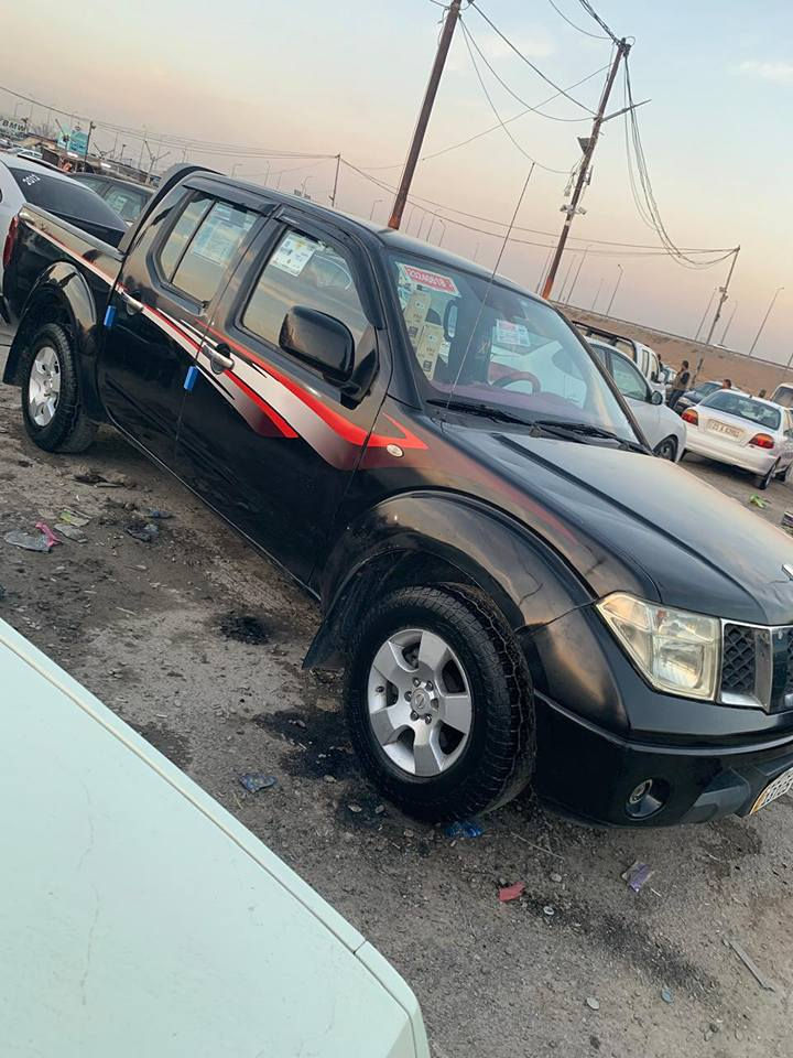 ناڤارە مۆدیل2012 بۆفرۆشتن سەیارەکە سێ پارجەی سبوغە بێ لێدران سەیارەکە گێر مەکینە وەرگەراو براوەو تەحویل بەشەرت سەیارەکە گازە  وگێر حادیە بەس سەیارەکە جرکەی تێدانیە تەقەو رەقە بەشەرت جوار تایەو ویلی لۆکی لەسەرە کوشن جلد سەیارەکە مالی بارە سحری 77 هیج غەرامەیەکی لەسەر نیە  رقم ***********        *********** أربيل, العراق
