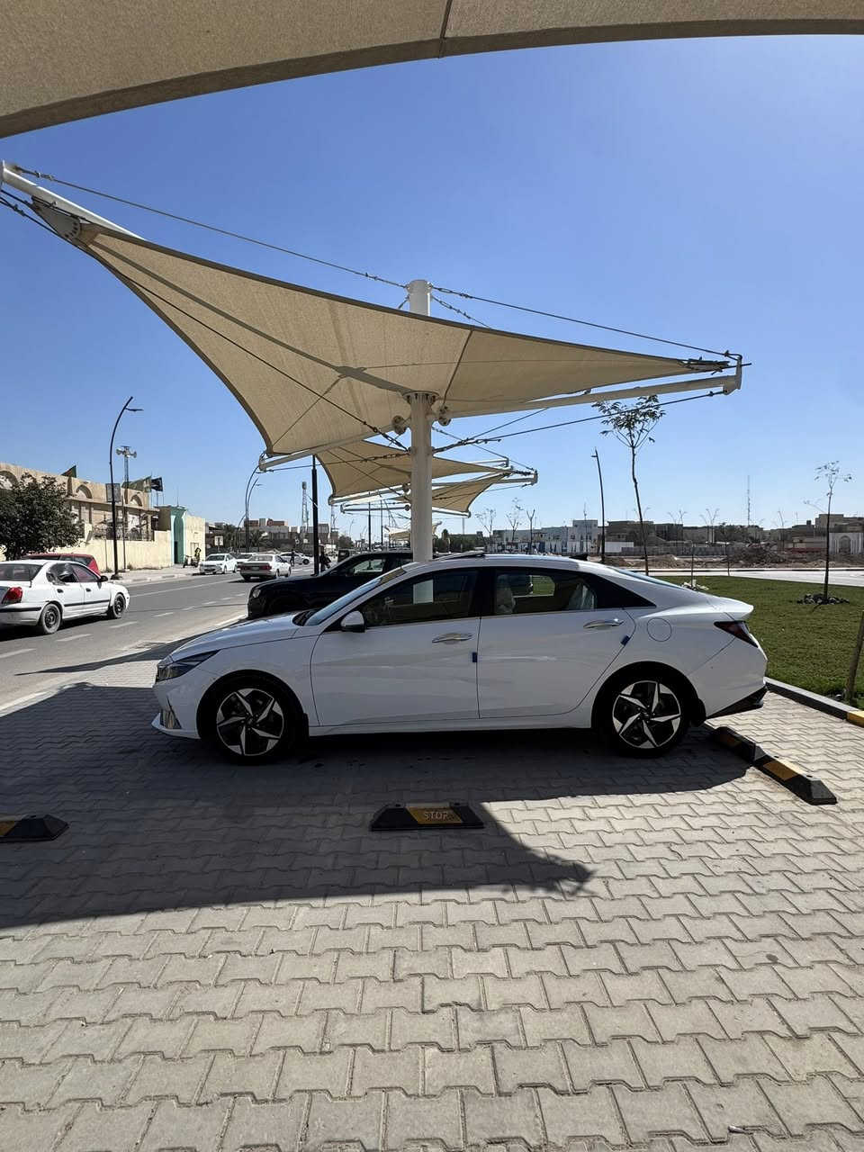 هيونداي النترا خليجي ٢٠٢٣
رقم بصرة حره 
مواصفات فول
فتحه /تبريد قطعتين /بصمه-شاحن لاسلكي-محرك ٢٠٠٠ دوش/ويل كب كروم ٢٠

للبيع السعر 185 
***********
