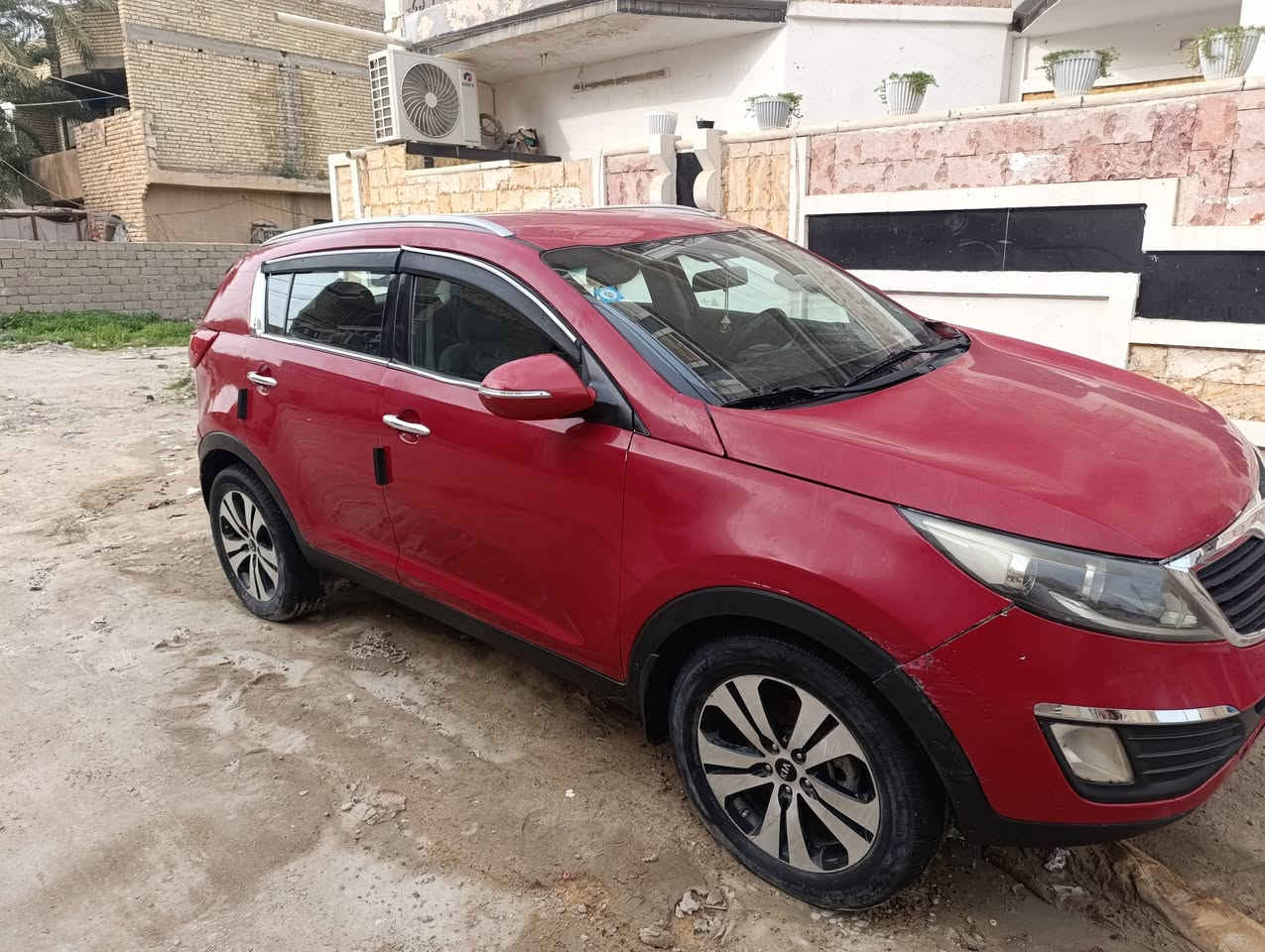 للبيع
سيارة Kia Sportage 2014 موديل 2014
محرك 2000  (دوش)
ماشية 200 ألف كم
السيارة بحالة جيدة واستعمال يومي
رقم بابل مشروح وطني  
بااسمي تحويل مباشر 
العنوان: بغداد – سبع البور / بوابة الكاظمية

للاستفسار والمراسلة عالخاص
‏‪0773 929 7792‬‏
