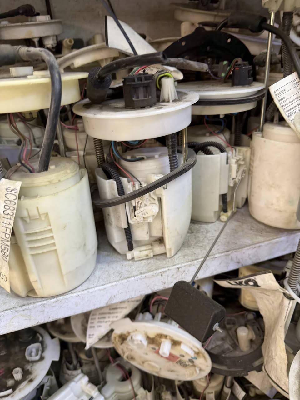 سلام وعليكم متوفره قواعد فيول بمب جنيع انواع الهوندا ولمازدا  القواعد  من موديل 2008الي 2025 هايبرد وعادي عليها عرض 35 الف كامل مع توصيل لباب  بيتك جميع الموديلات وجميع سيارات الهوندا وتدللون ***********
