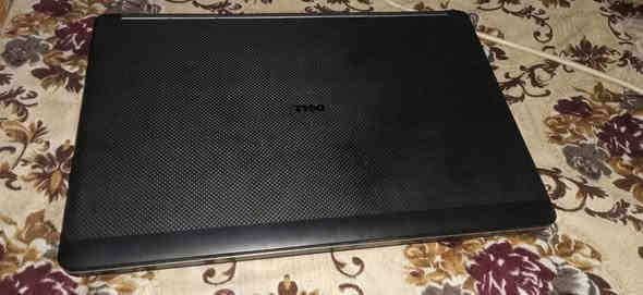 لابتوب للبيع
نضافه 100٪
السعر 425 وبي مجال شي قليل 
رقم الهاتف: ***********
