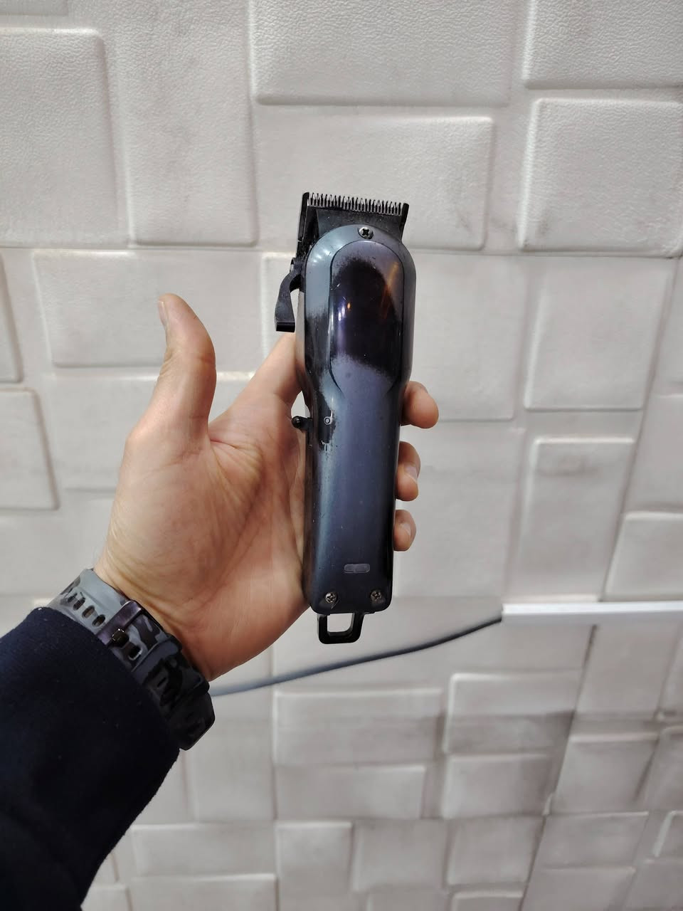 مكائن حلاقه مستخدمه للبيع واتساب ***********  اصليه شحن  يطول  أسعار بلاش   واصل الباب محلك  توصيل مجاني
