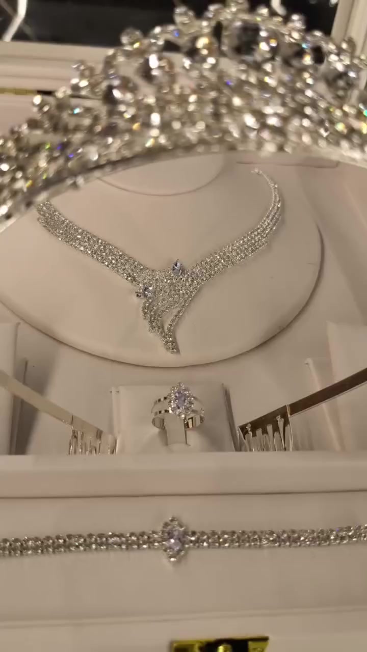 ROEAL Silver Jewelry 💎
فضة رجالي & نسائي | إكسسوارات راقية
تصاميم عصرية • جودة عالية • ذوق مميز
هدايا أنيقة لكل المناسبات 🎁
توصيل لكل محافضات العراق


**إذا كنت صاحب هذا الإعلان وتريد حذفه لأي سبب، رجاءا أرسل رسالة إلى الدعم الفني**