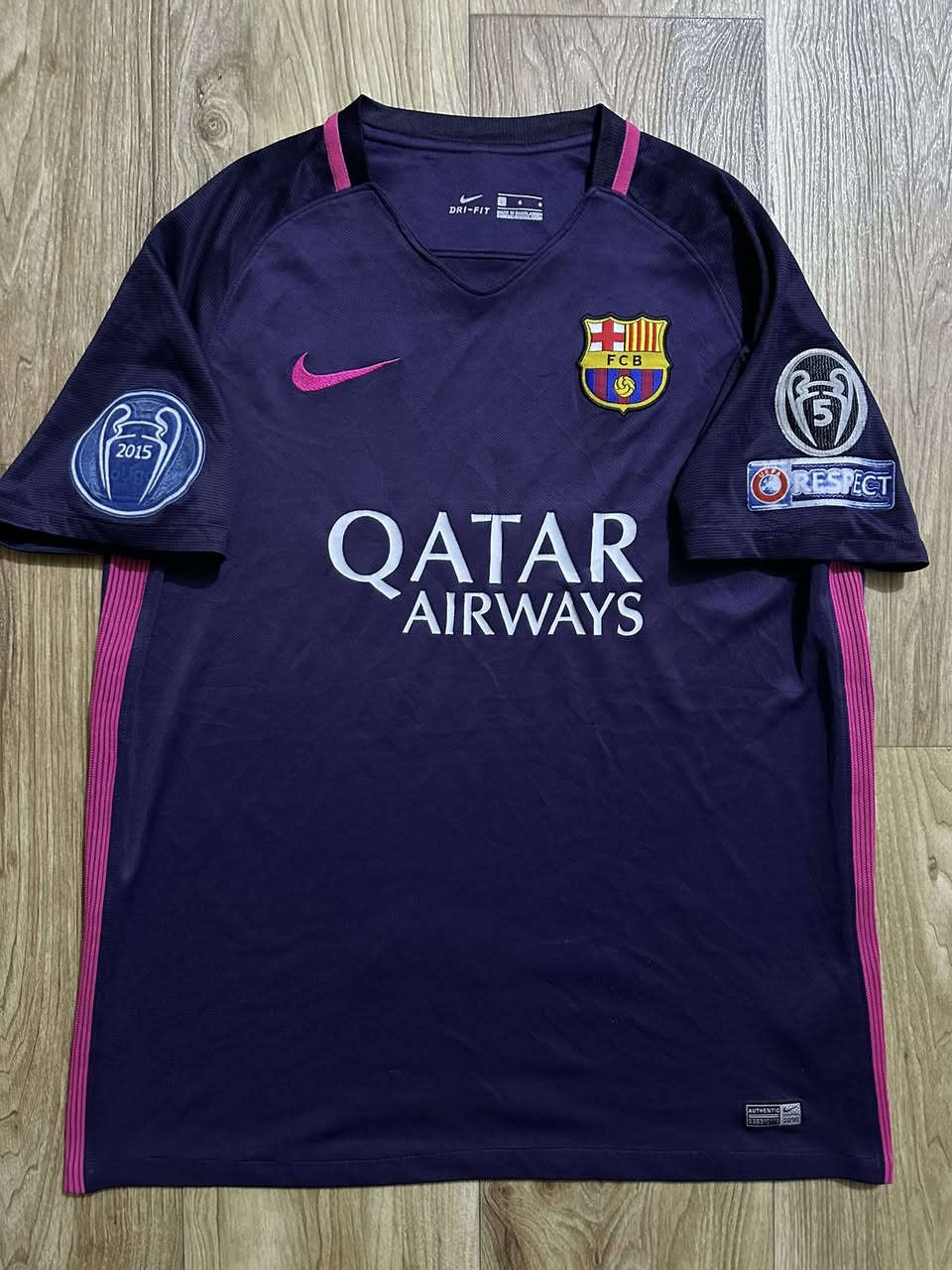 قياسات مختلفة اصليات توصيل متوفر جميع العراق 5


**إذا كنت صاحب هذا الإعلان وتريد حذفه لأي سبب، رجاءا أرسل رسالة إلى الدعم الفني**