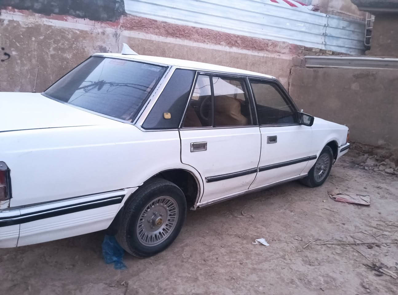سوبر موديل 85 جاهزه كير محرك جدد تايرات جدد محرك فيفيتي مال بطه مكان سياره حله  تبريد نقص غاز سعر 20ورقه بدون تحويل  اتصال ***********
