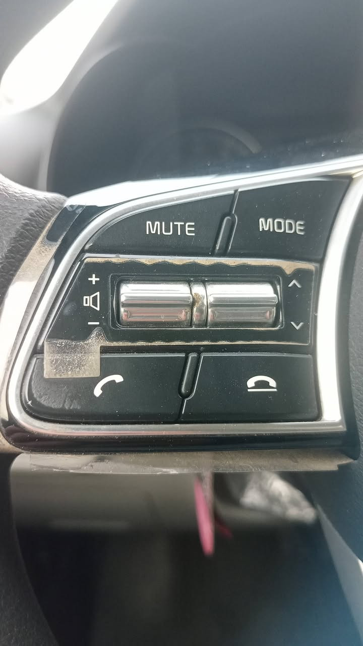 السلام عليكم
للبيع كيا سيراتو خليجي موديل 20  شركة الدولية اللون ماروني كفالة عامة من الصبغ والتبديل والبارد والحالوب والشخط السيارة بحالة الوكالة ترايها مال زيرو صيانة دهن فلاتر كله شركة الدولية

محرك 1600 ماشية حالياً 46 الف كيلومتر 

رقم بغداد انكليزي 

مكانه بغداد الكرخ

للاستفسار اتصل 

***********

وات ساب
