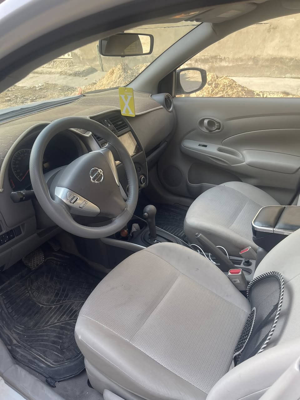 نيسان صني موديل 24 ماشية 50 الف ويل كب جام اربعه كهرباء ضربتها موضحه بلصوره السعر 122 
*********** مكاني بغداد الجديدة
