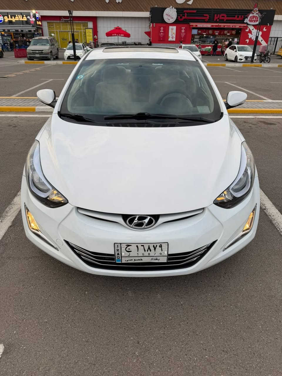 السلام عليكم هونداي النترا 2016 خليجي لون ابيض ماشيه 117 الف مكفوله من الضرر بيها 3 قطع صبغ محرك 1800 / سلايد / ويل كب / السعر 125 ورقه الاتصال *********** يوجد سونار مرفق مع الصور مكاني بغداد / حي العامل
