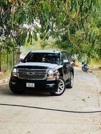 اسلام عليكم تاهو للبيع موديل 16 ماشيه 150 صبغ حزام معجون الجاملغ الخلف...