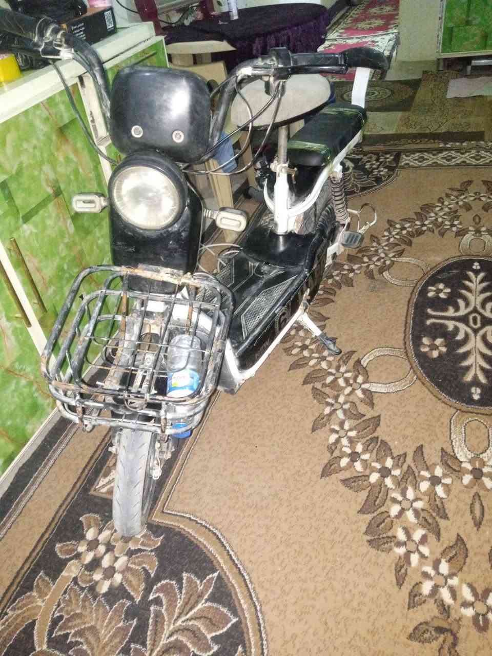 دراجه لبيع نظيفه بطاريات زينه وسعرعل خاص ***********
